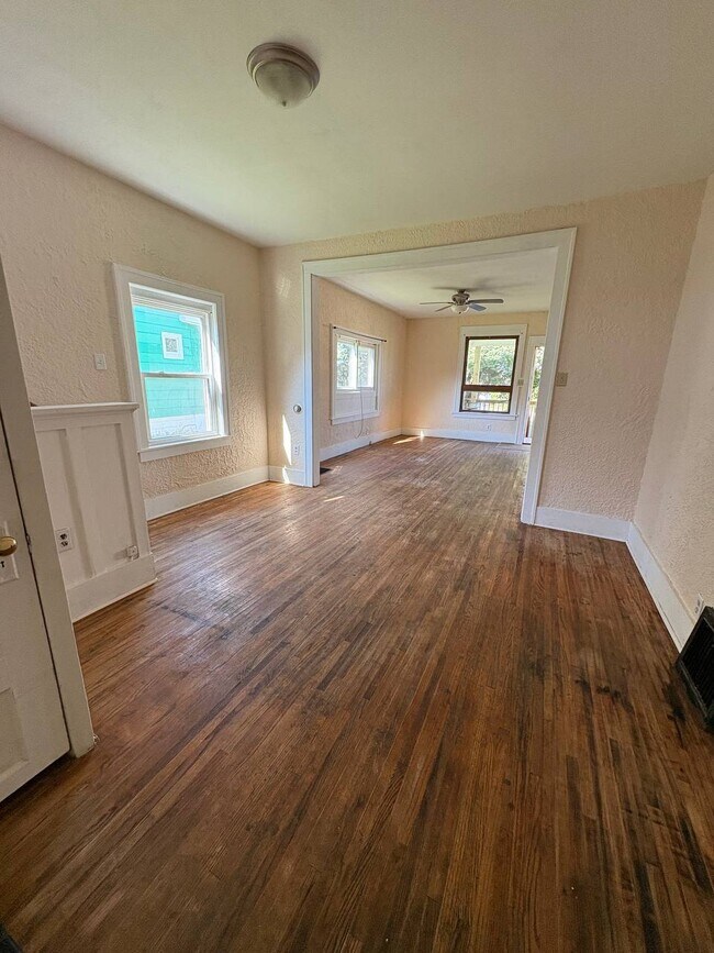 Foto del edificio - 27 2nd Ave SE