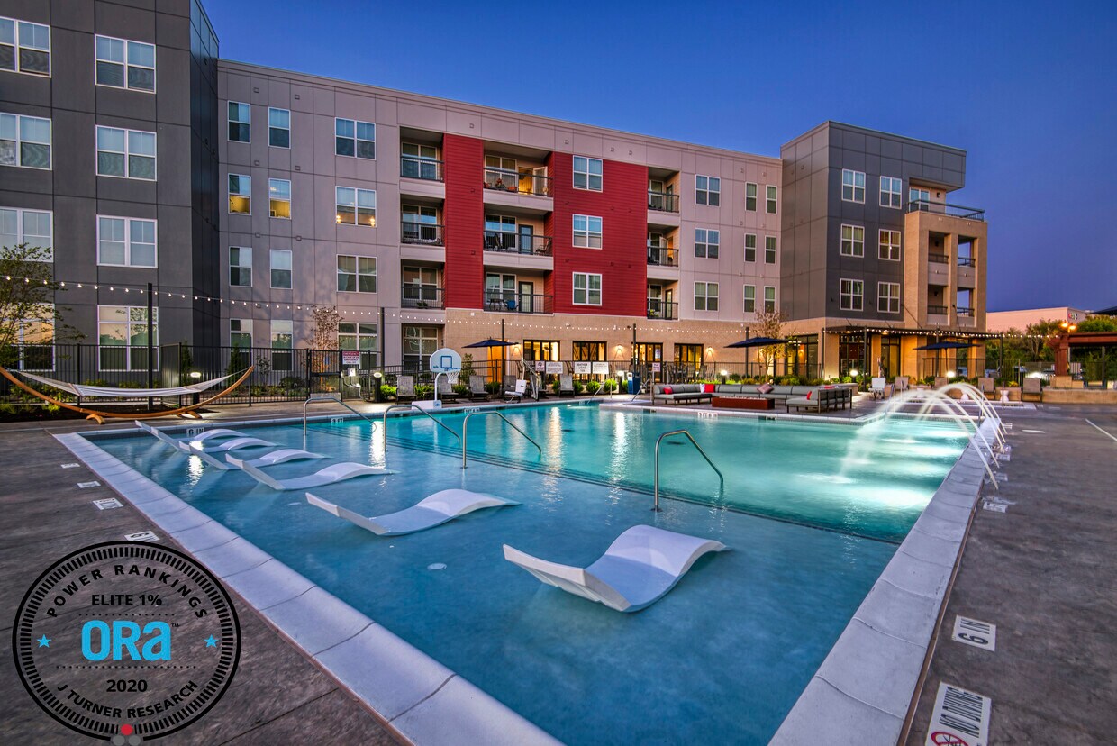 Parq at Chesterfield Apartments in Chesterfield, MO