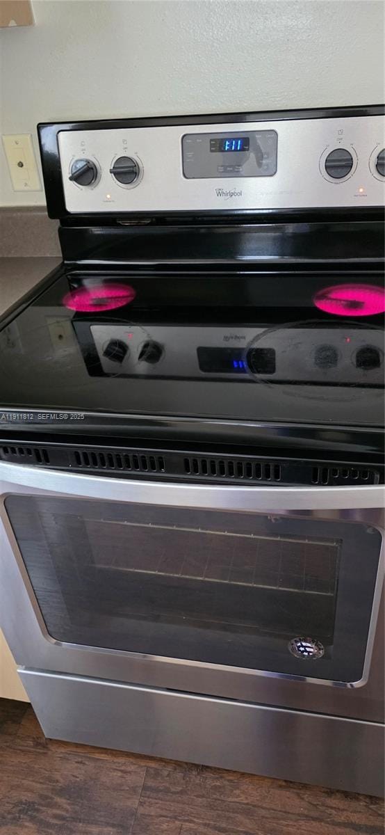 Building Photo - 2427 Centergate Dr