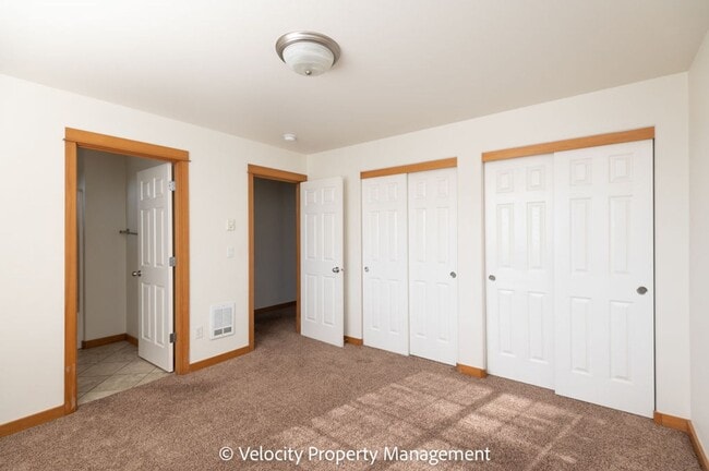 Foto del edificio - M140