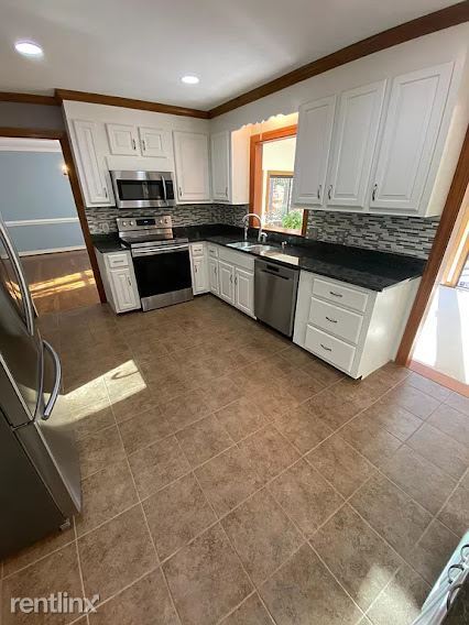 Foto del edificio - 4 br, 2.5 bath House - 5908 Waters Edge Rd