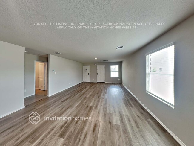 Building Photo - 5707 Fruchel Wy
