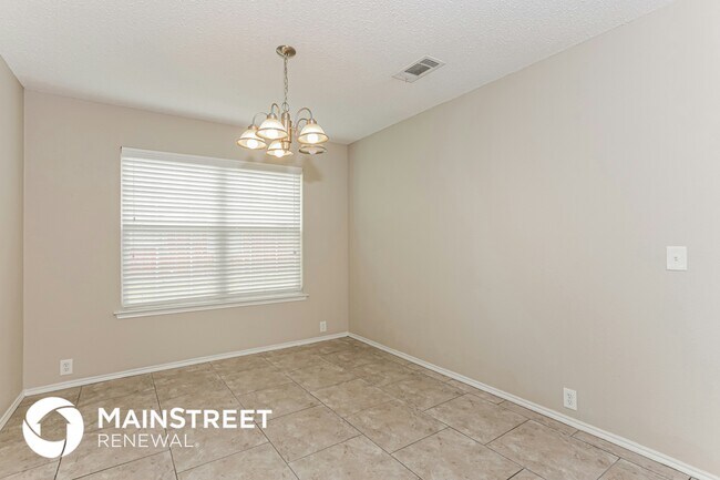 Foto del edificio - 1902 Purdue Dr