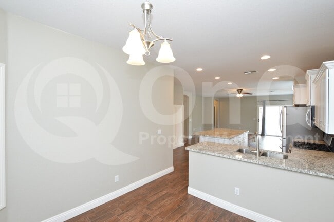 Foto del edificio - 3701 E Derringer Way