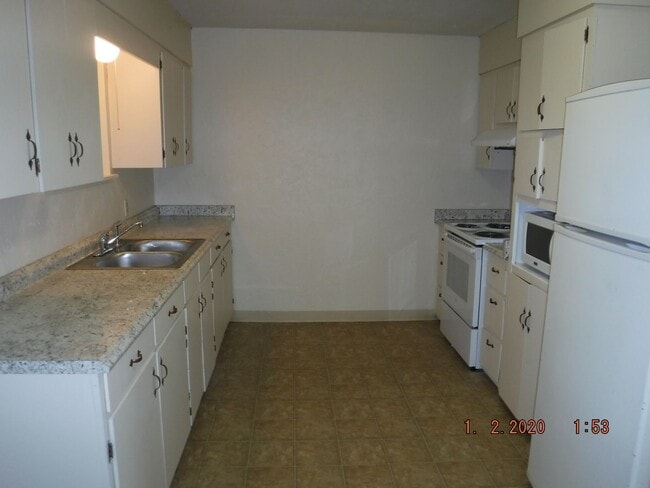 Foto del edificio - Three Bedroom House in Talent