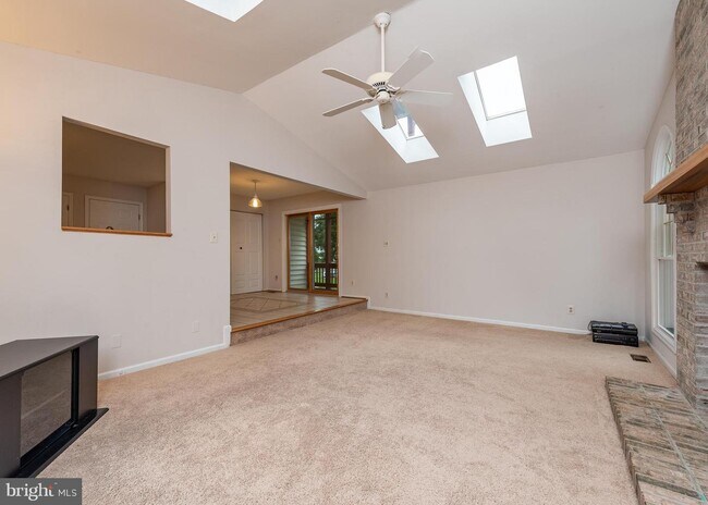 Foto del edificio - 10355 Waverly Woods Dr