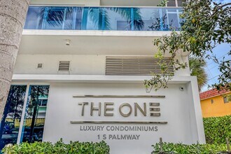 Building Photo - 1 S Palmway