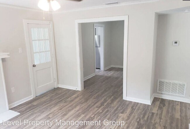 Foto del edificio - 4 br, 1 bath House - 1467 Pitman Drive