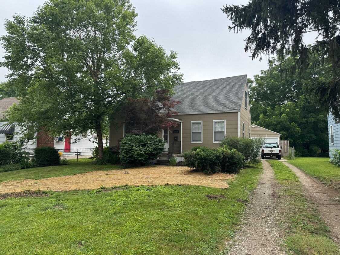 Primary Photo - 1316 Studer Ave