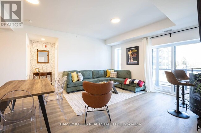 Photo du bâtiment - 205 - 19B WEST STREET