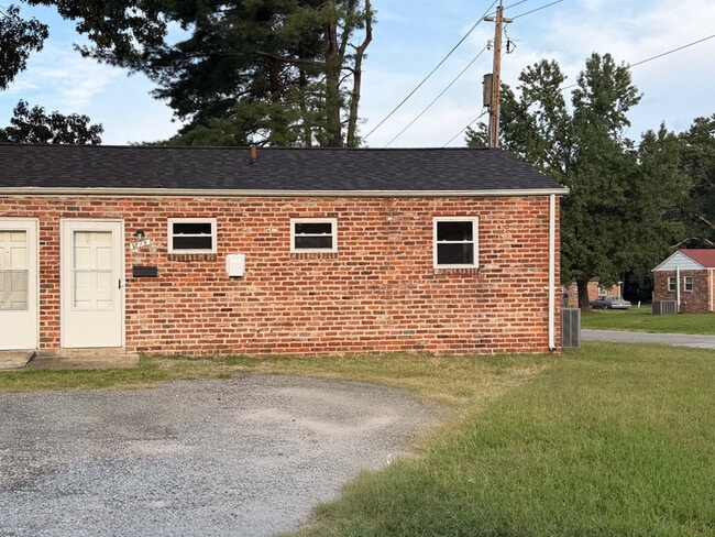 Building Photo - 7815 Maris Rd
