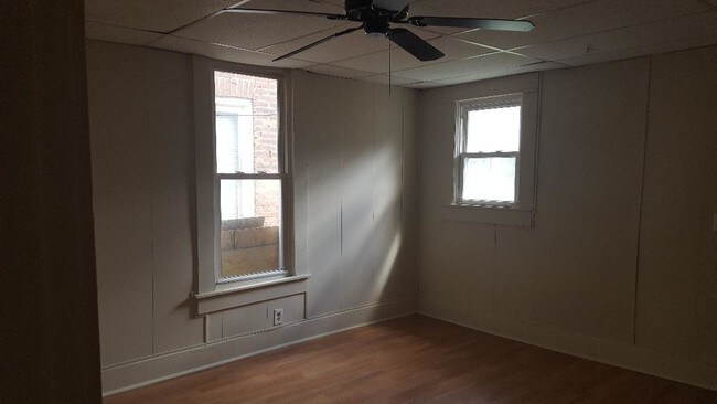 Foto del edificio - 432 S 2nd St