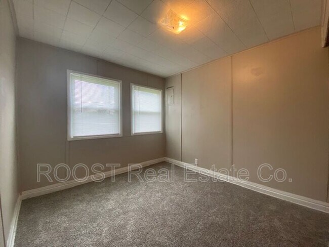 Building Photo - 1612 Mansfield Ave