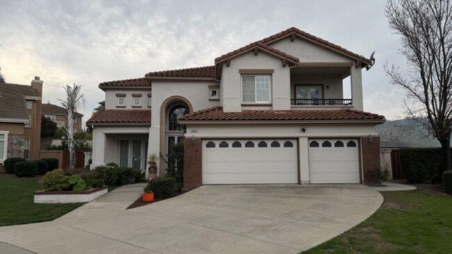 Foto del edificio - Concord! Beautiful Crystal Ranch home, 5 bedroom 3.5 baths, 3200 sq ft.