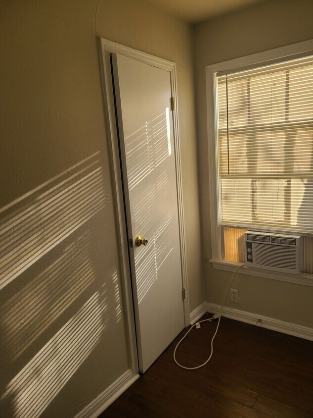 Foto principal - 1505 Alamo Ave