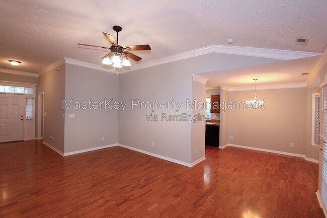 Foto del edificio - 309 Hallwood Ct
