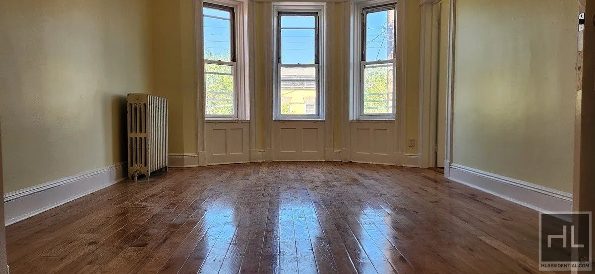 Foto principal - RIDGEWOOD AVENUE