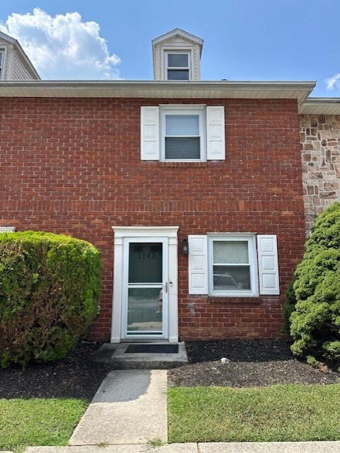 Building Photo - 1143 Nanroc Dr