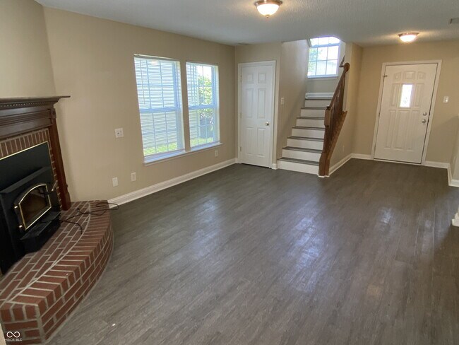Building Photo - 12853 Courage Crossing