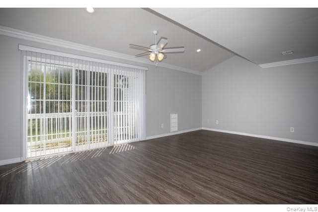 Foto del edificio - 56 Overlook Dr