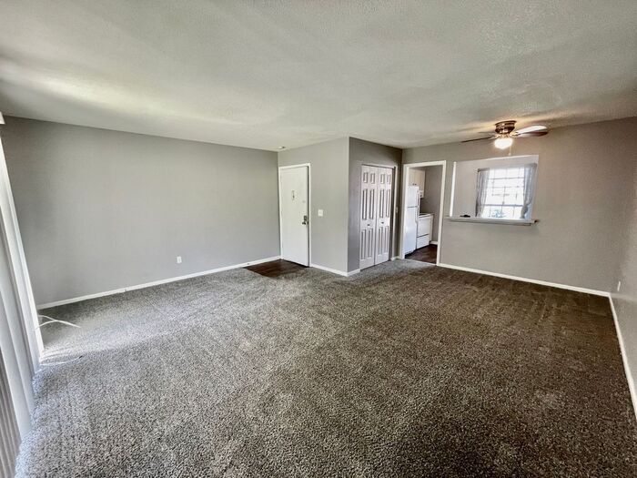 Primary Photo - 1 bedroom, 1 bathroom apartment home in Ka...
