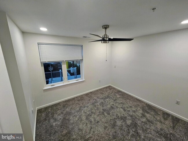 Foto del edificio - 200 Hamilton Ave