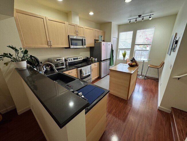 Foto del edificio - 2Bd/2.5Ba Bellevue Townhouse