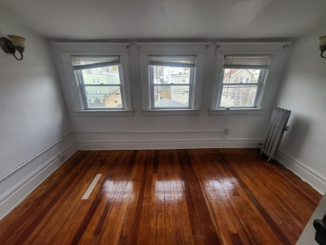 Building Photo - 36 Sherman Pl