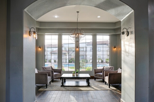 Building Photo - San Martin Apartments