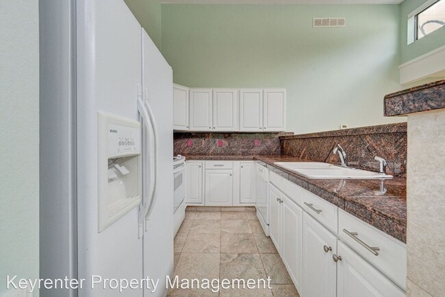 Building Photo - 3 br, 3 bath House - 812 Walnut St Unit E