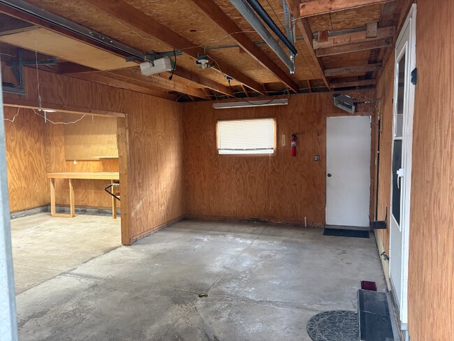 Foto del edificio - 1292-1294 Zwick Ave