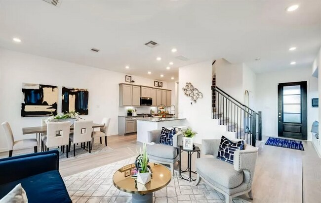 Foto del edificio - 4135 Balboa Dr