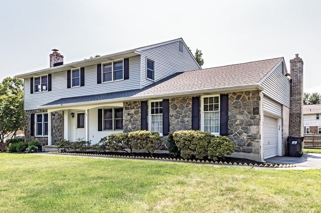 Photo - 2412 Manet Rd. House
