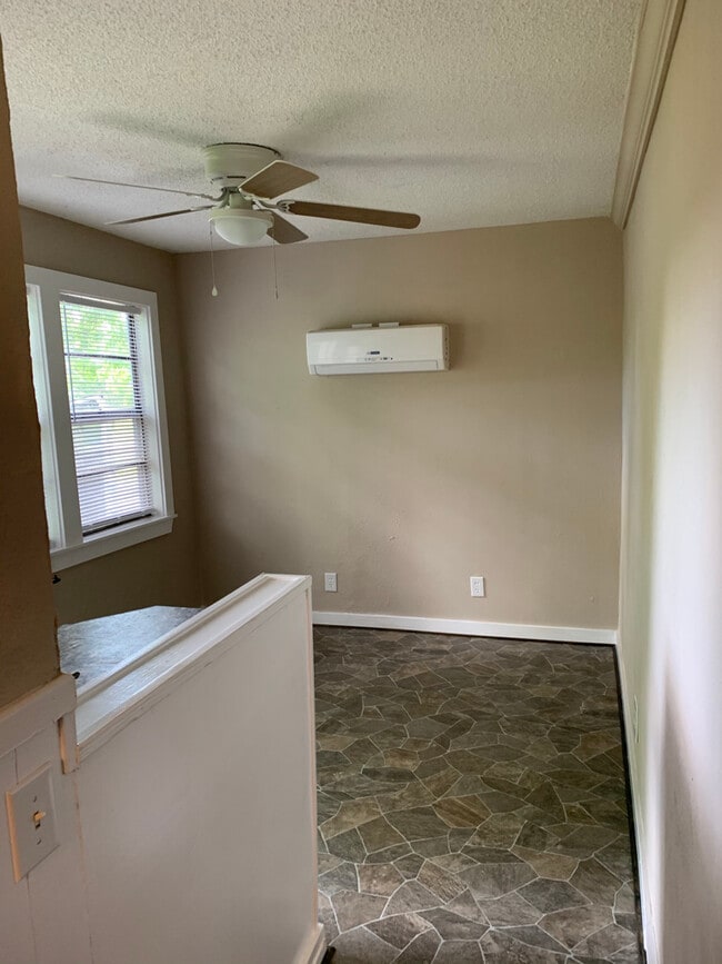 Photo - 702 S Lee St-2 Apartment