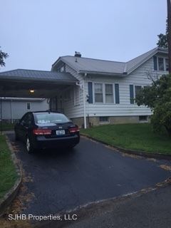 Primary Photo - 206 Bell Ave