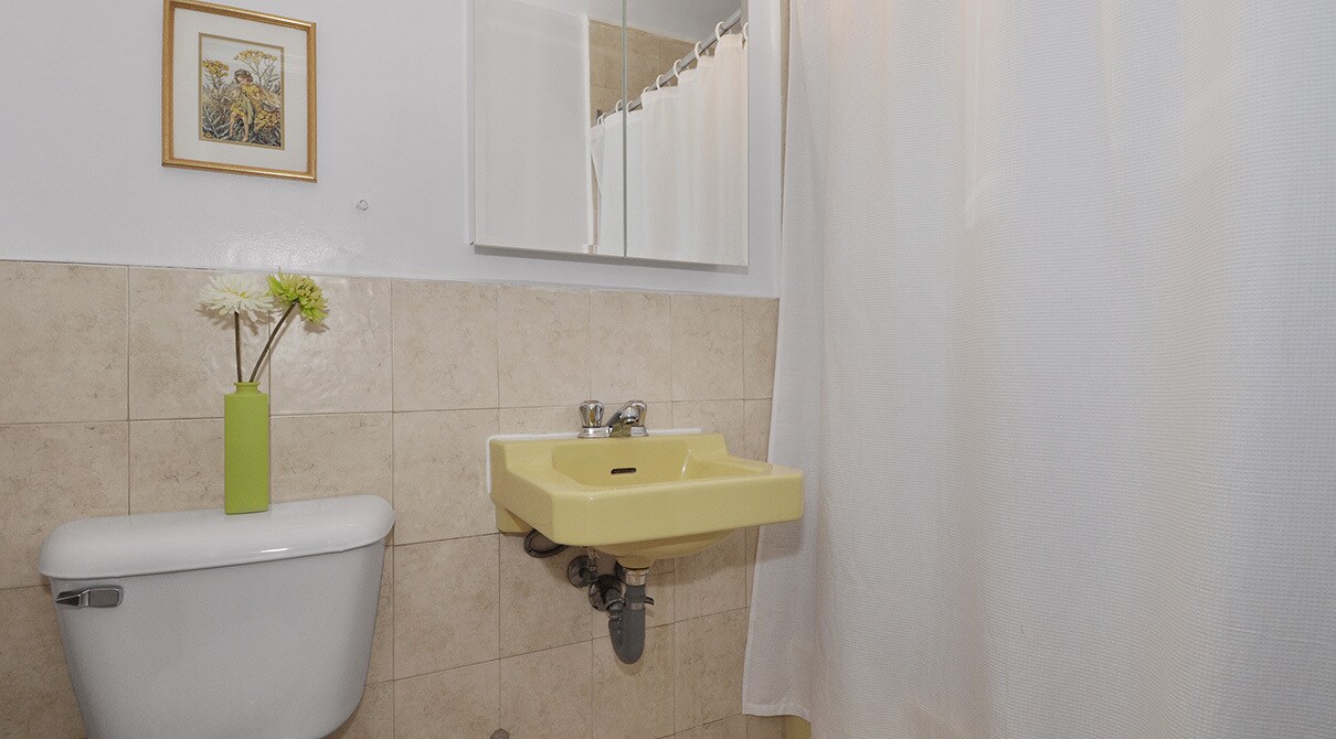 Photo du bâtiment - 214 St George St