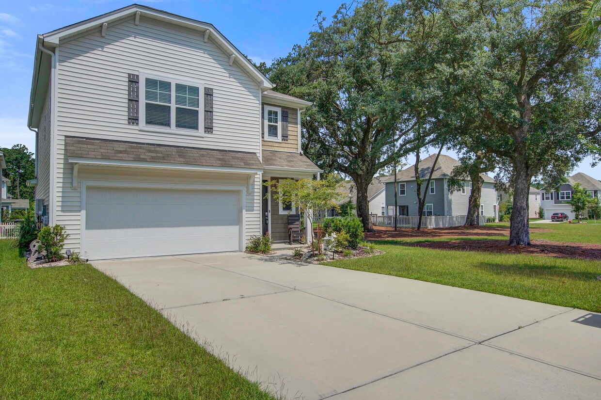 Primary Photo - 1022 Sago Palm Ct