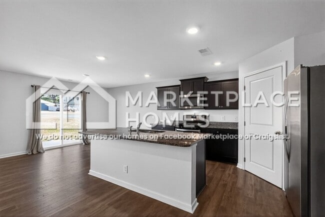 Foto del edificio - 829 Greene Mdw Dr