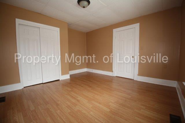 Building Photo - 1411 Oakwood Ave