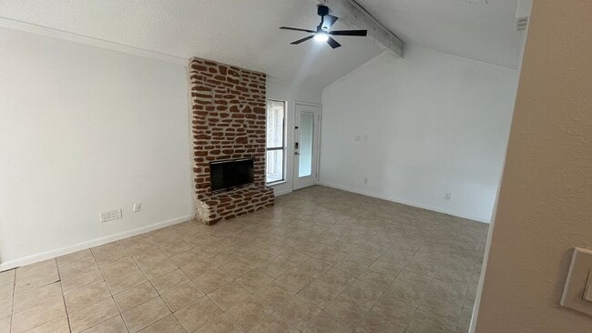 Building Photo - 9515 Aberdeen Way