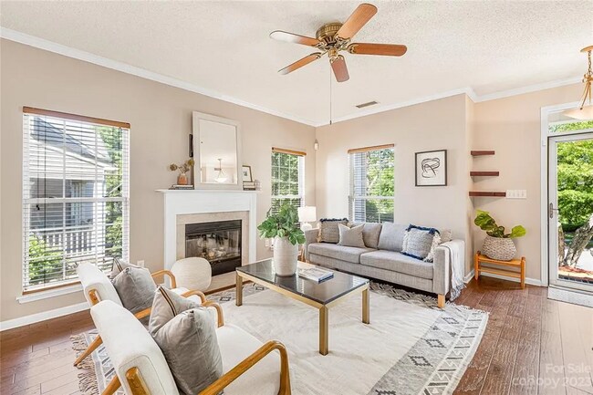 Foto del edificio - 5649 Winslow Ave NW