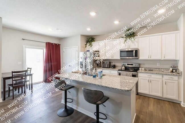 Foto del edificio - 3220 NW Greenwood St