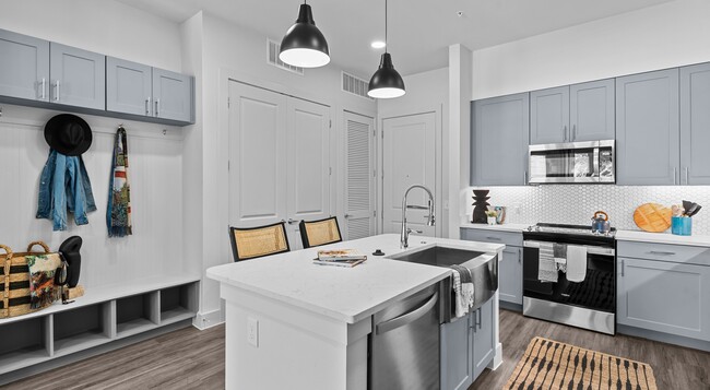 Building Photo - Alloy|8 Weeks Free|  Posted 12/4/24