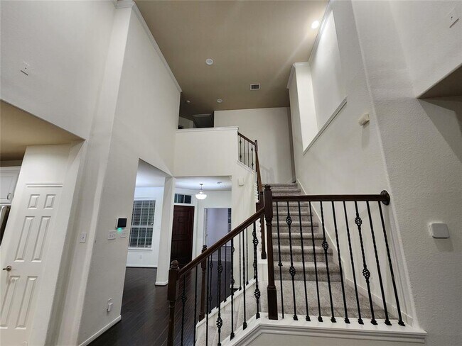 Foto del edificio - 22 Pintuck Pl