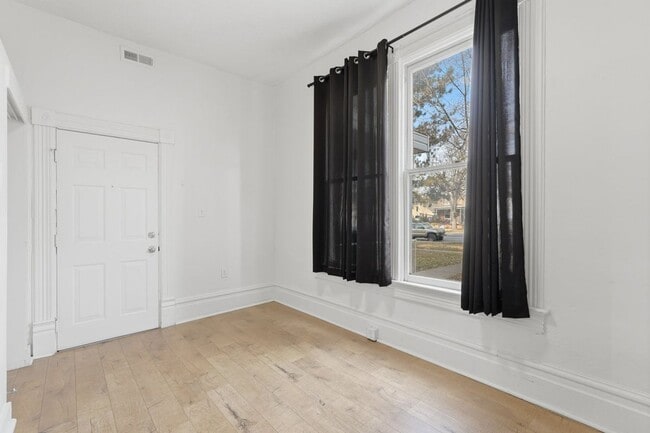 Interior Photo - Council Crest Apartments