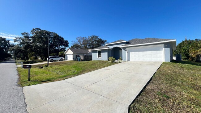 Building Photo - Wonderful 4 Bedroom, 2 Bathroom Home in Palm Bay!!
