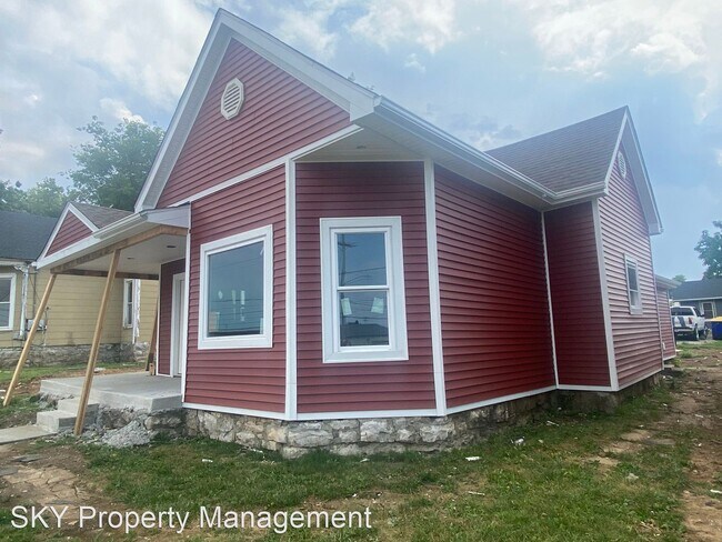 Building Photo - 3 br, 1 bath House - 135 W 10th Ave
