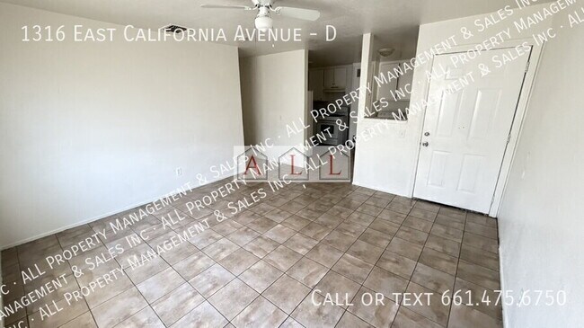 Building Photo - 1316 E California Ave