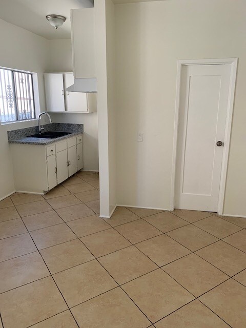 Foto del edificio - 544 S Saint Louis St