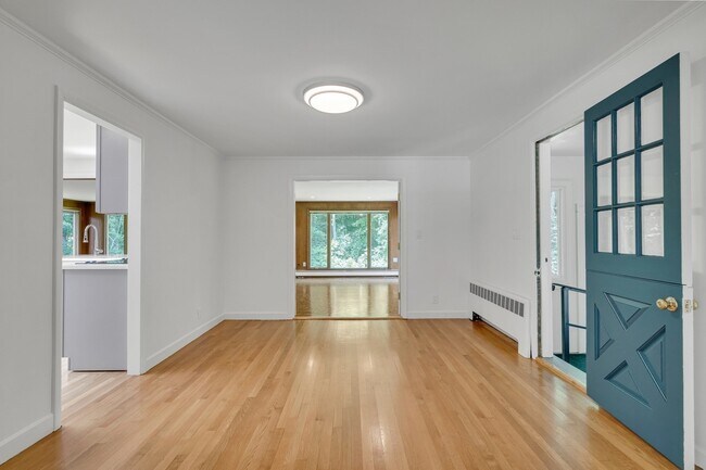Foto del edificio - 39 Winthrop Rd